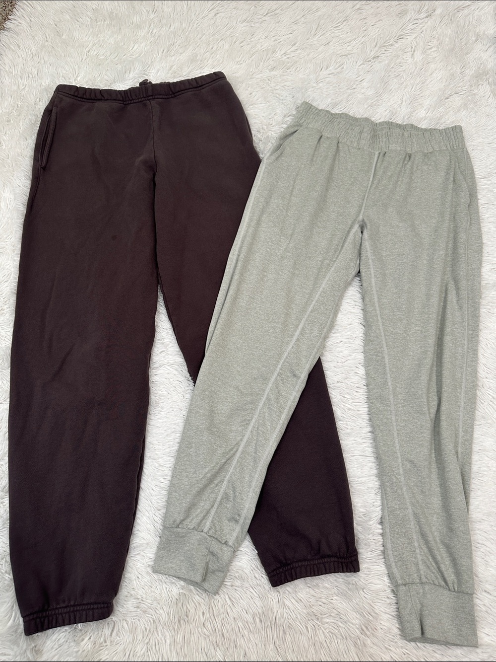 💕 Bundle of 2 Joggers Woman’s Small